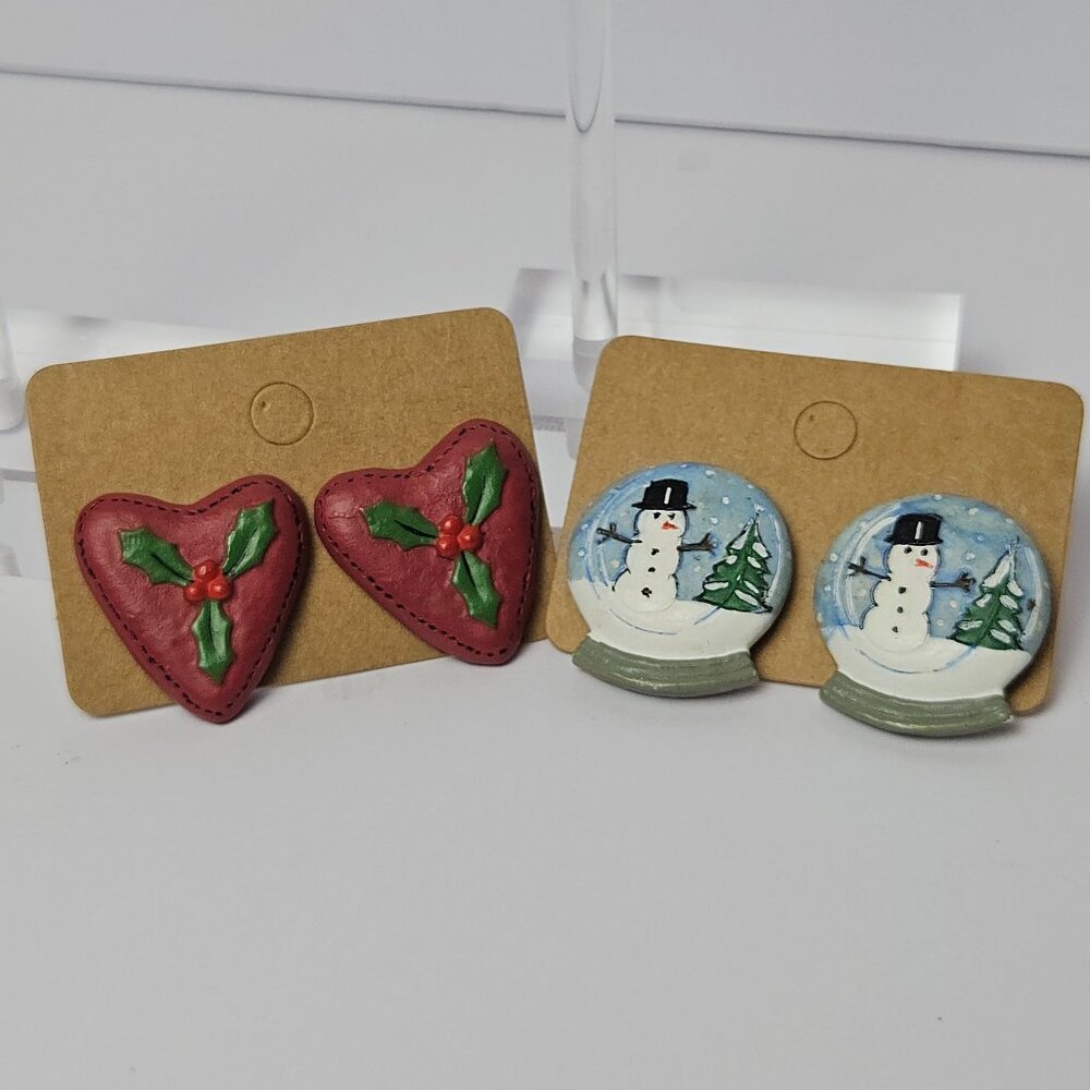 Set of 2 Vintage Homemade Signed Button Earrings Christmas Snow glob Holly Berry